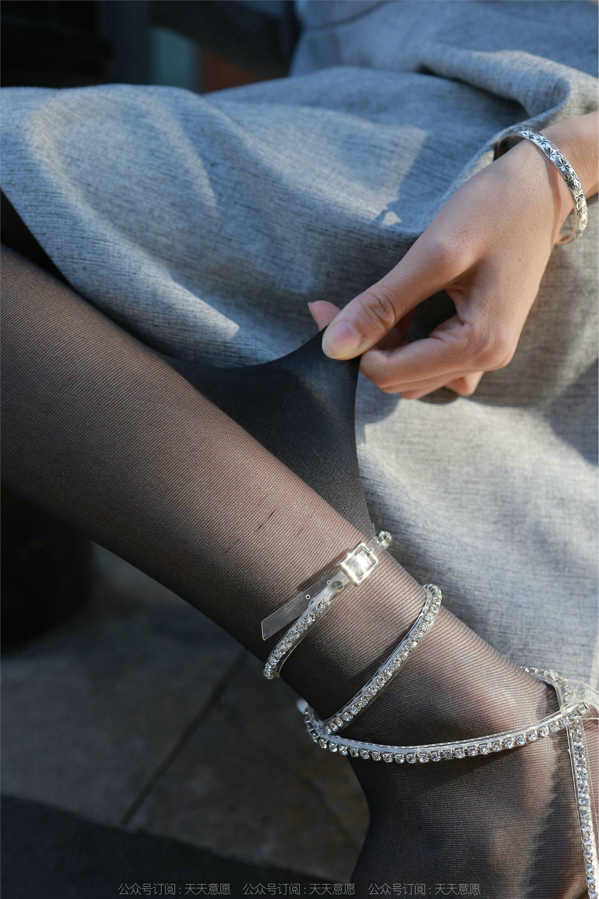 IESS异思趣向  2022.02.15 丝享家1005：团团《暖阳下的黑色丝念》